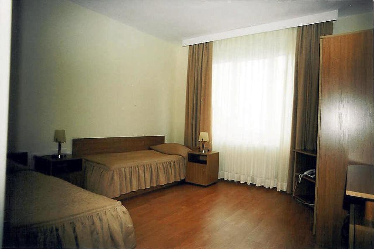 Paradise Hotel Madzharovo Экстерьер фото